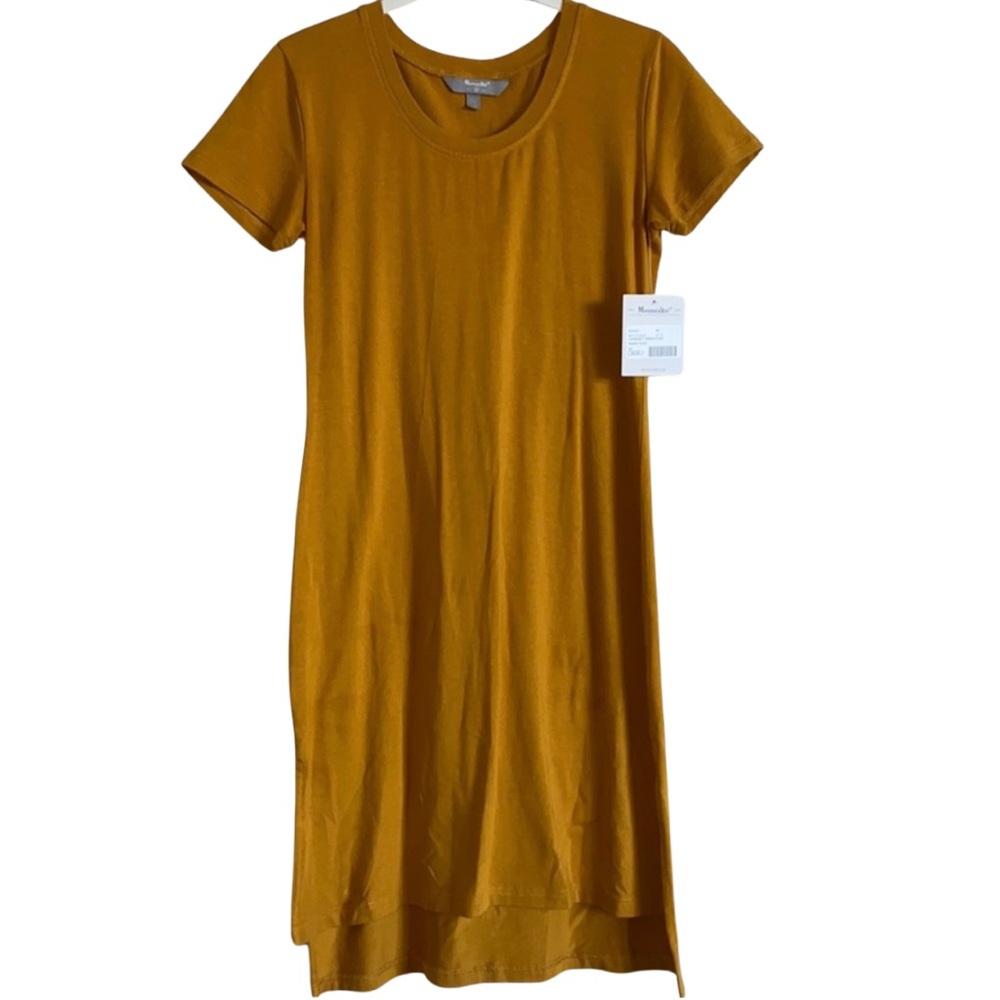 Moosejaw yellow short sleeve dress